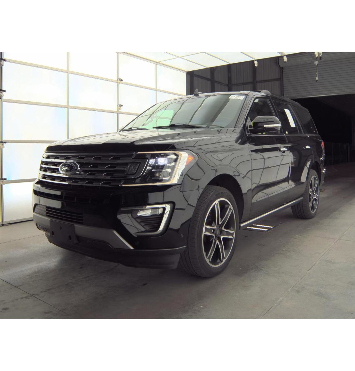 Used 2021 Ford Expedition Limited image 38