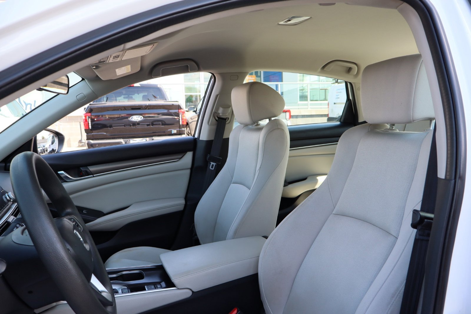 Used 2018 Honda Accord LX image 15