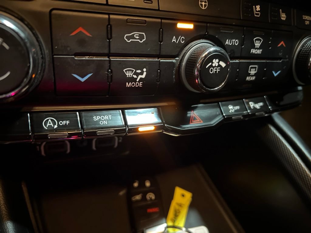 Used 2024 Dodge Durango GT RWD image 35