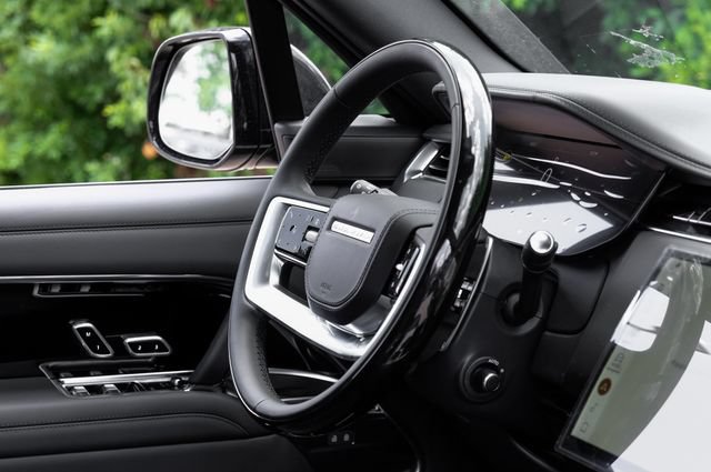 New 2026 Land Rover Range Rover SE AWD/4WD image 19