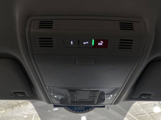 Certified 2022 Volkswagen Taos SE image 34