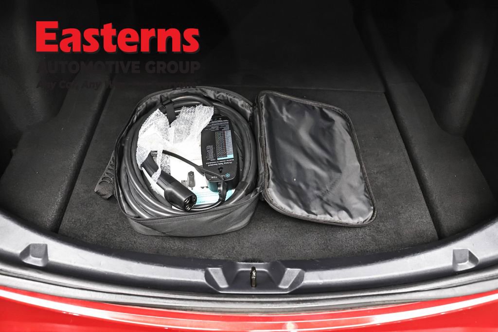 Used 2021 Tesla Model 3 Standard Range Plus image 9