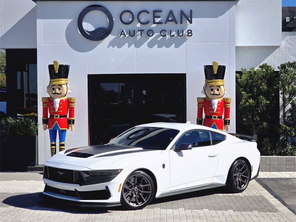 Used 2024 Ford Mustang Dark Horse w/ Dark Horse Handlin Package