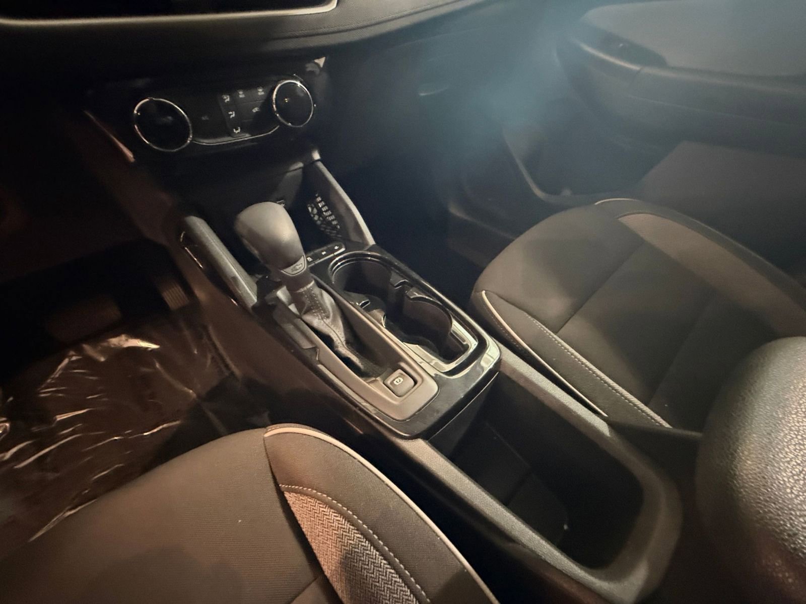 Used 2025 Chevrolet TrailBlazer LT image 39