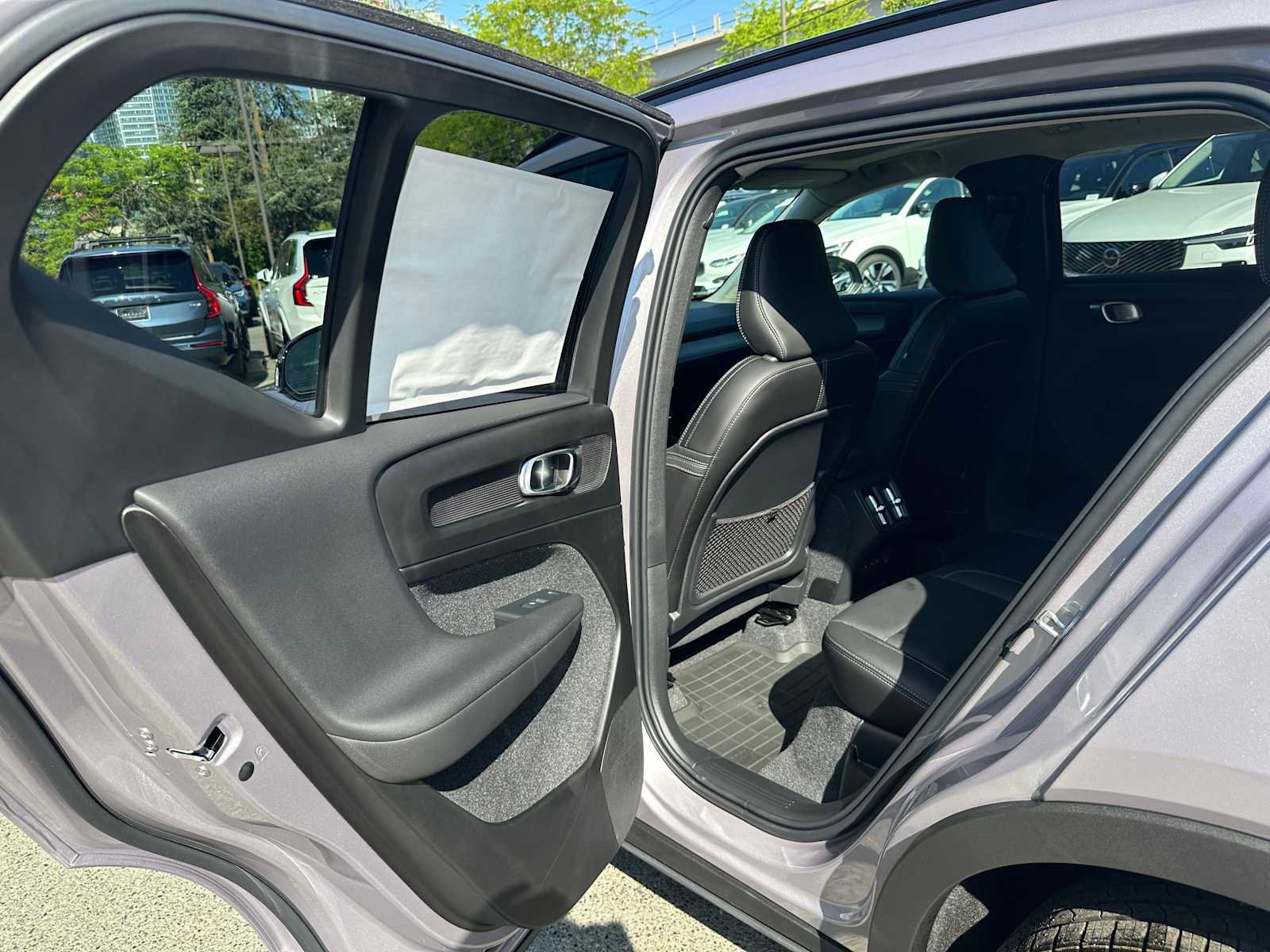 New 2026 Volvo XC40 B5 Ultra w/ Climate Package image 16