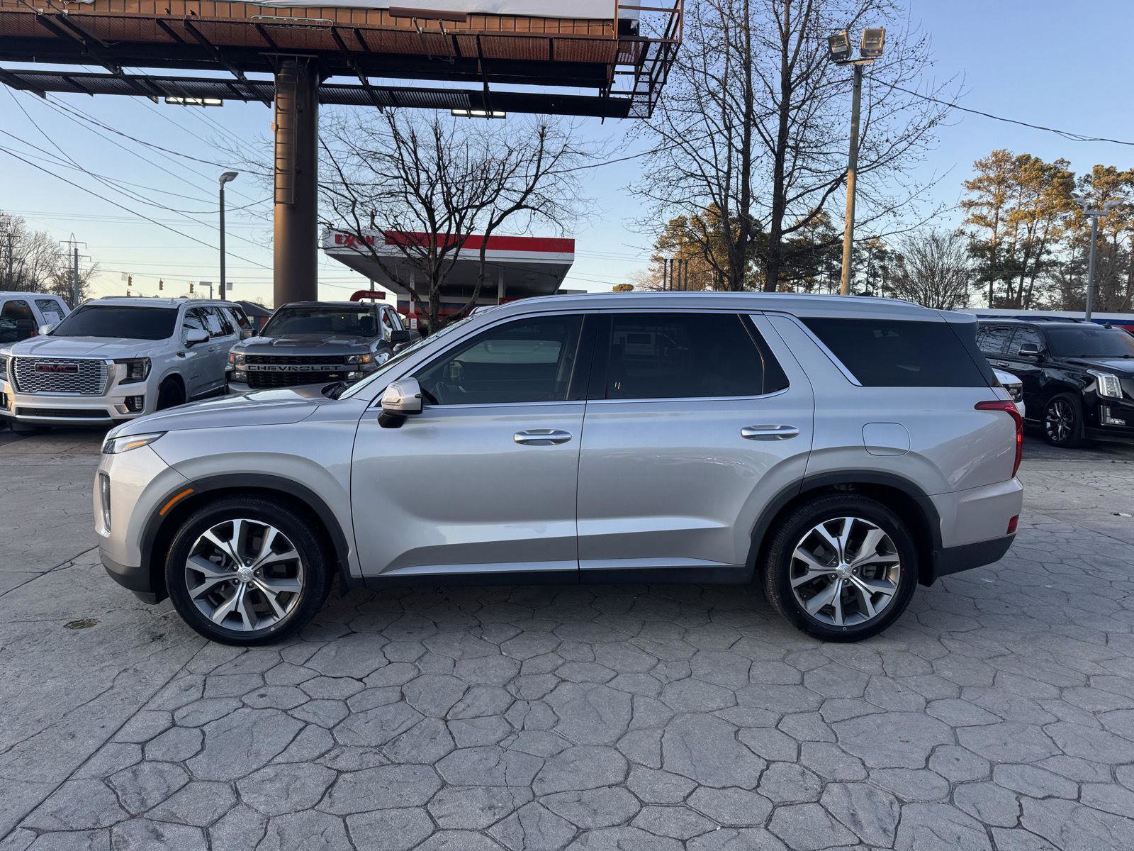 Used 2022 Hyundai Palisade SEL w/ 8P Bench Seat Package image 10