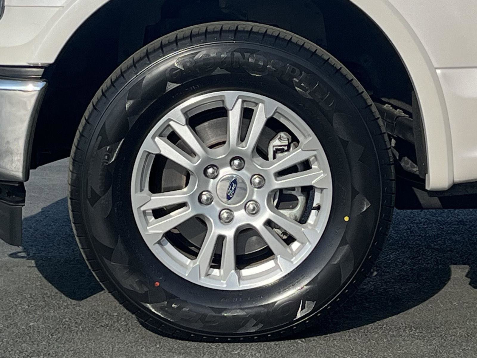 Used 2017 Ford F150 Lariat w/ Equipment Group 501A Mid AWD/4WD image 33