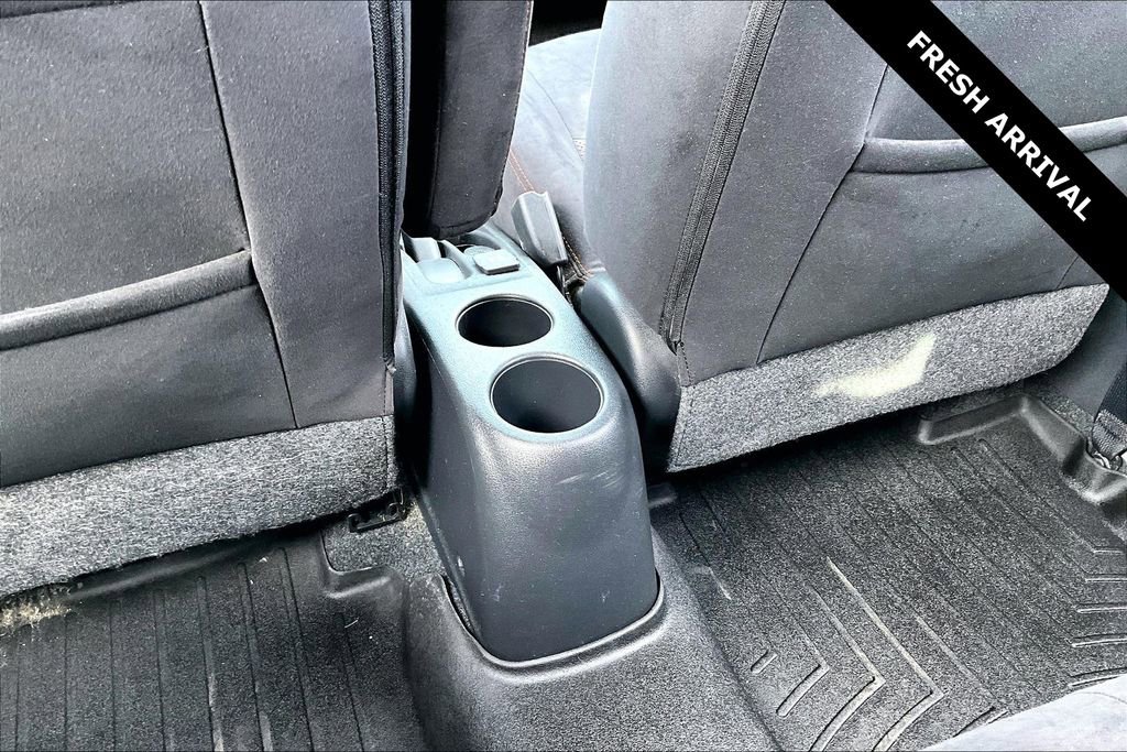 Used 2015 Nissan Versa Note SR image 10