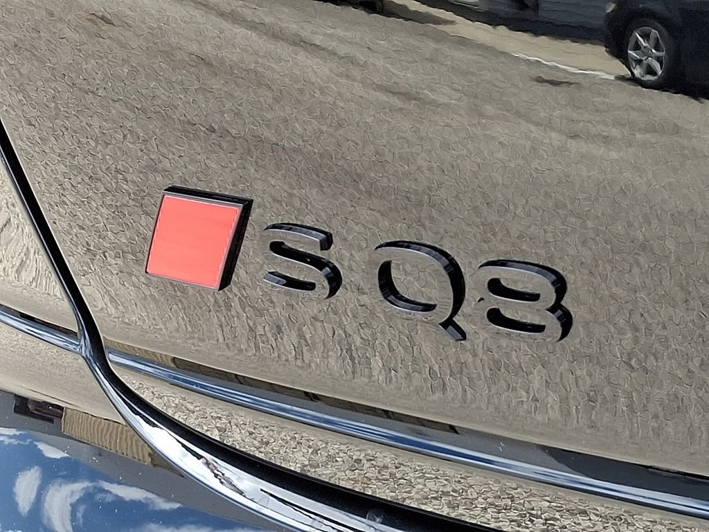 New 2026 Audi SQ8 Prestige AWD/4WD image 10