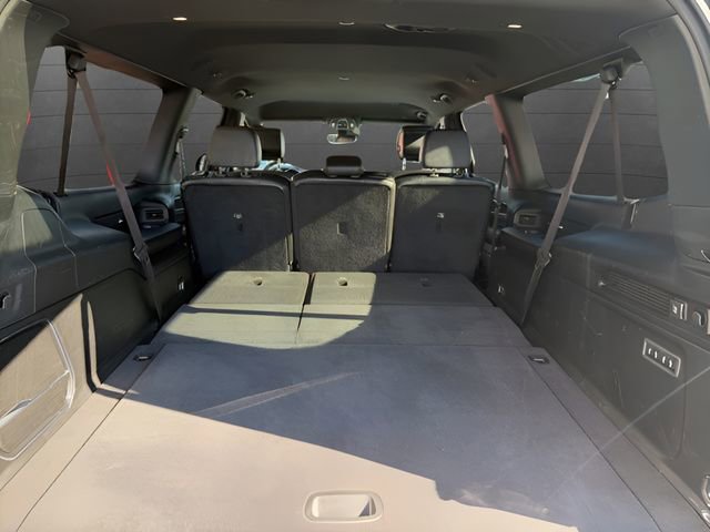 Used 2023 Jeep Wagoneer L Series II image 9