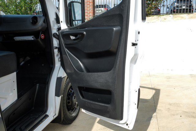 Used 2021 Mercedes-Benz Sprinter 3500 image 34