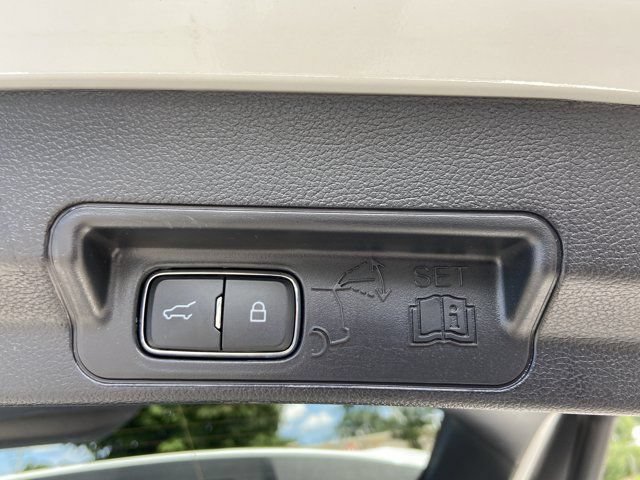 Used 2022 Ford Explorer ST w/ Equipment Group 401A AWD/4WD image 34