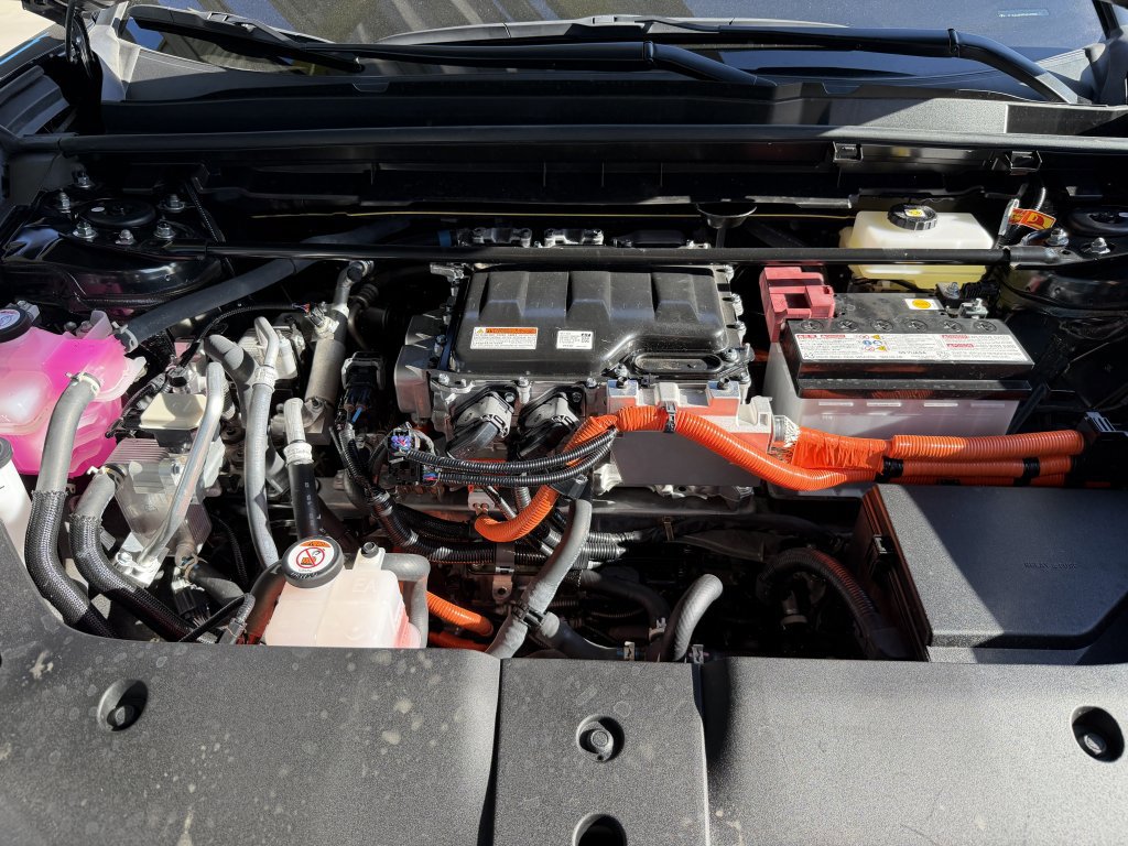 Used 2023 Lexus RZ 450e Premium image 38