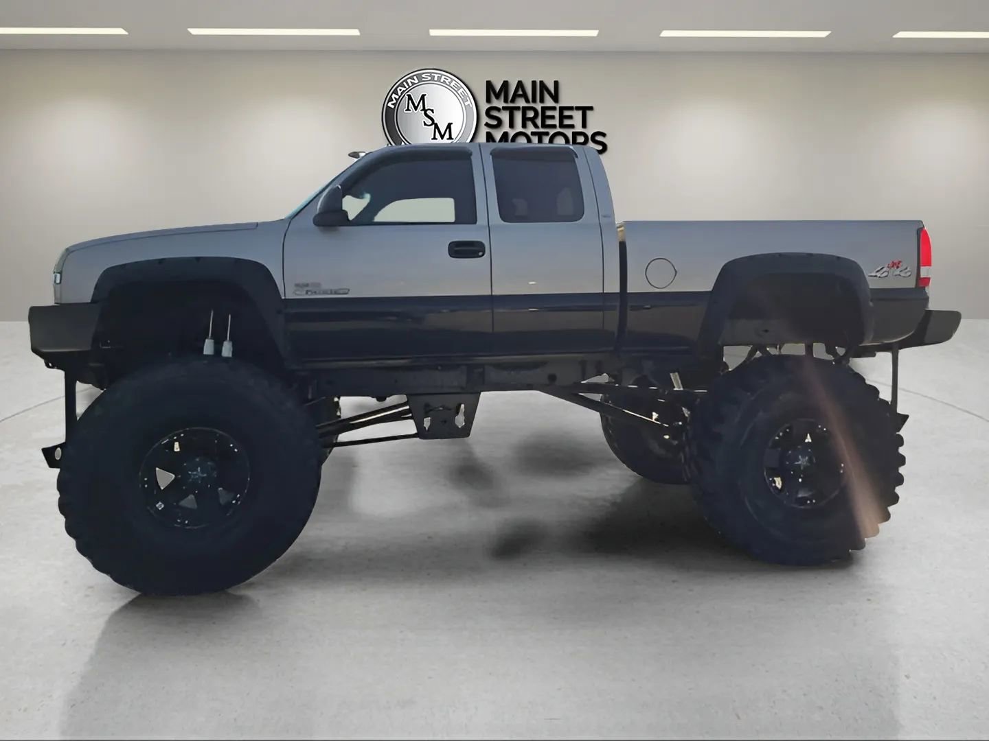 Used 2004 Chevrolet Silverado 2500 LT w/ Heavy-Duty Power Package AWD/4WD image 1