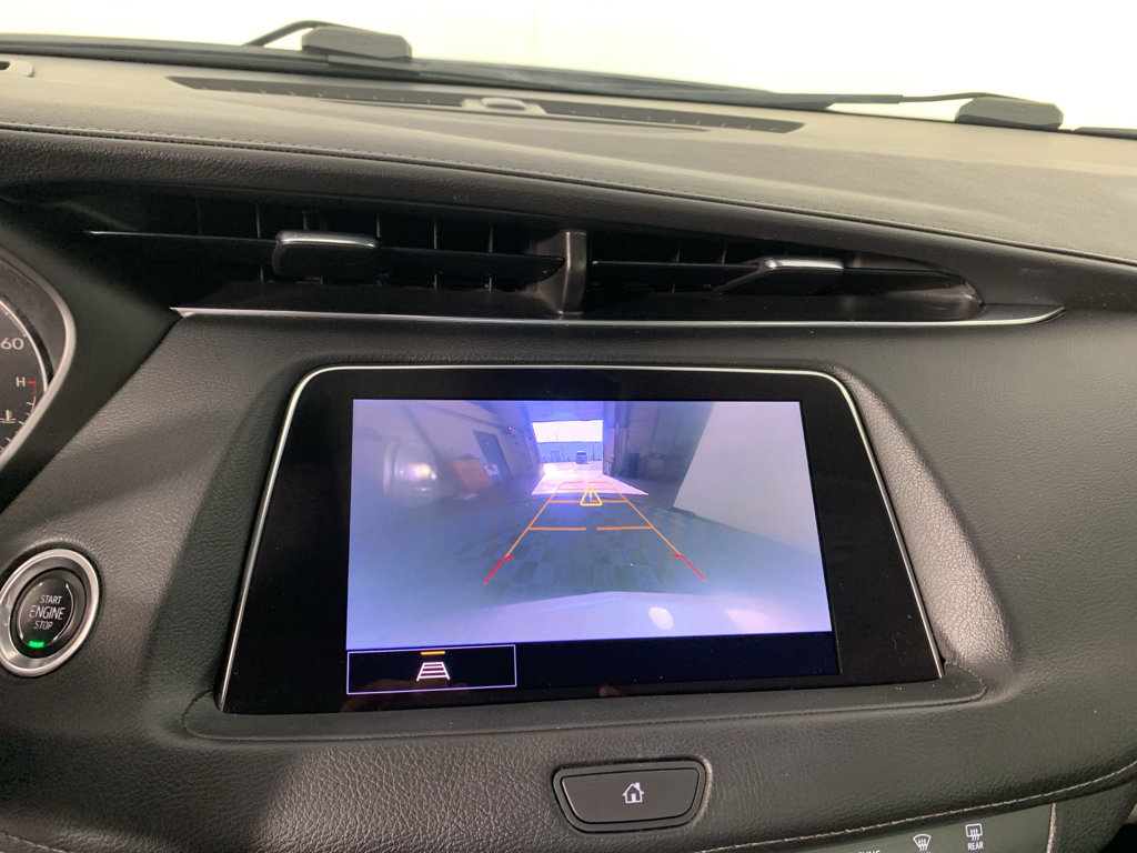 Used 2021 Cadillac XT4 Luxury w/ Cold Weather Package FWD image 26