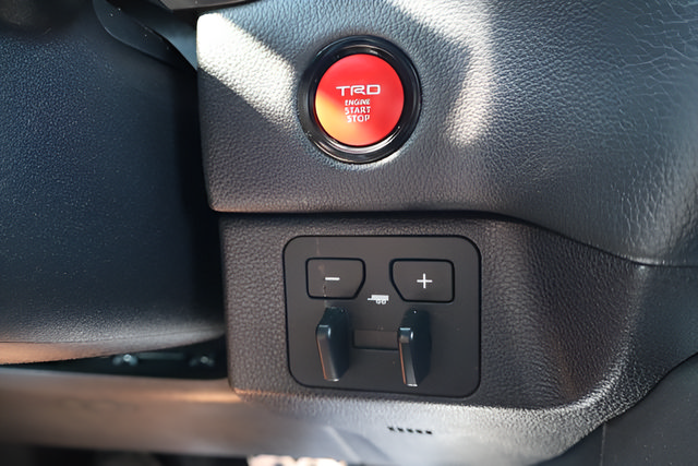 Used 2025 Toyota Tundra Limited w/ TRD Off-Road Package AWD/4WD image 22