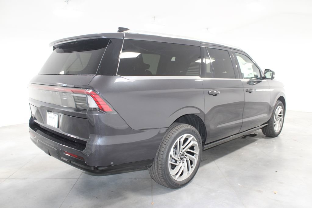 New 2025 Lincoln Navigator L Reserve image 8