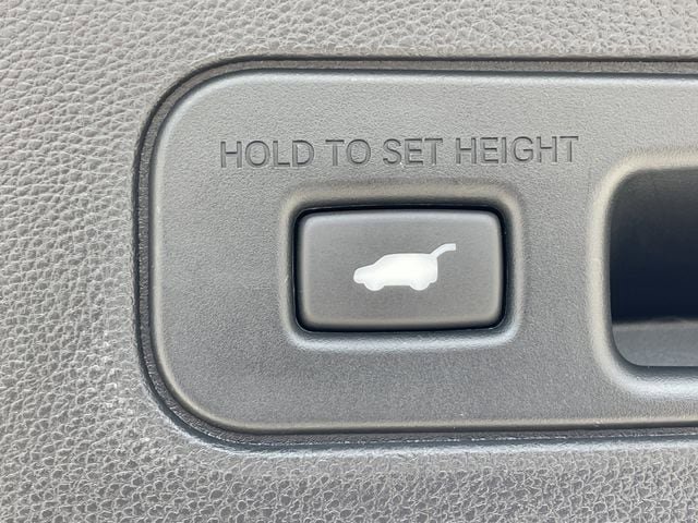 Used 2023 Acura MDX A-Spec AWD/4WD image 33