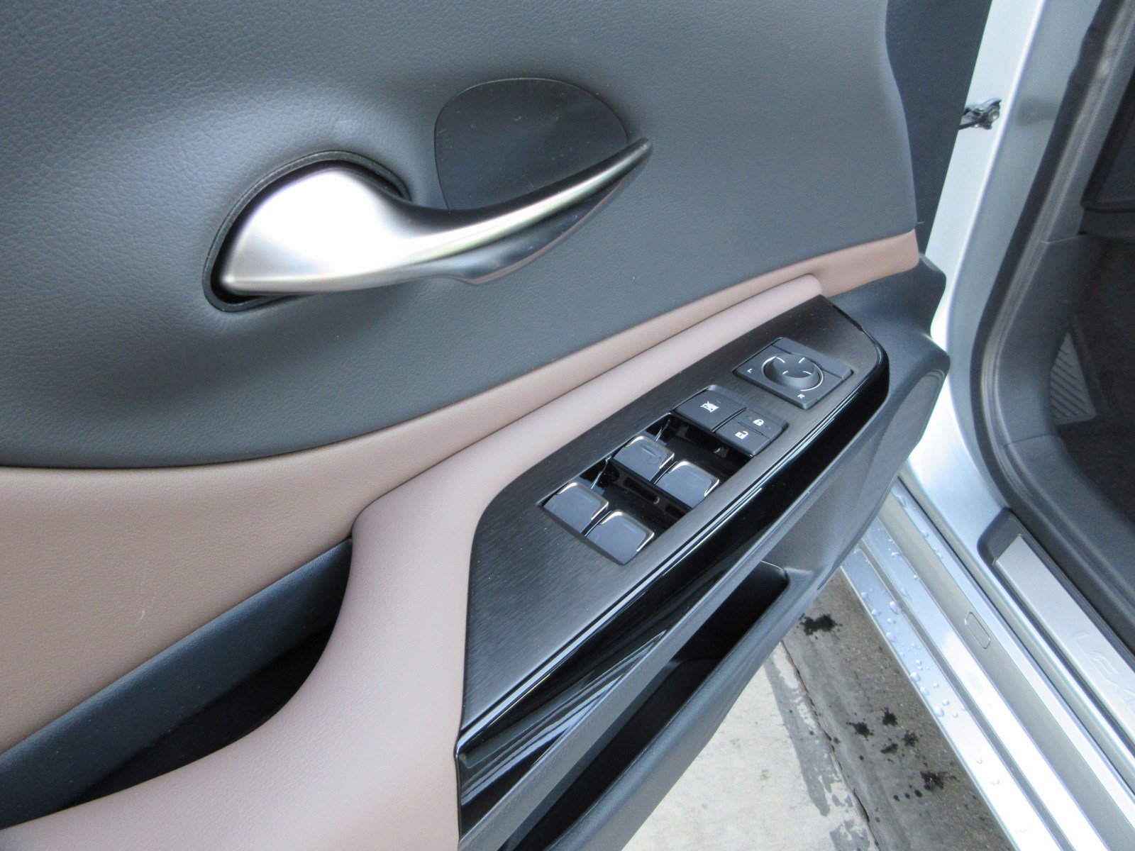 New 2025 Lexus ES 350 image 26