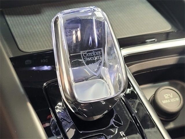 Certified 2026 Volvo XC60 B5 Plus w/ Protection Package Premier image 26