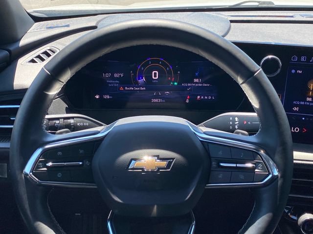 Certified 2025 Chevrolet Traverse LT FWD image 9