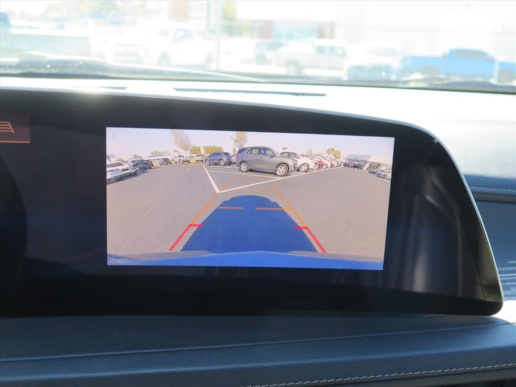 Used 2024 Cadillac XT4 Premium Luxury image 16