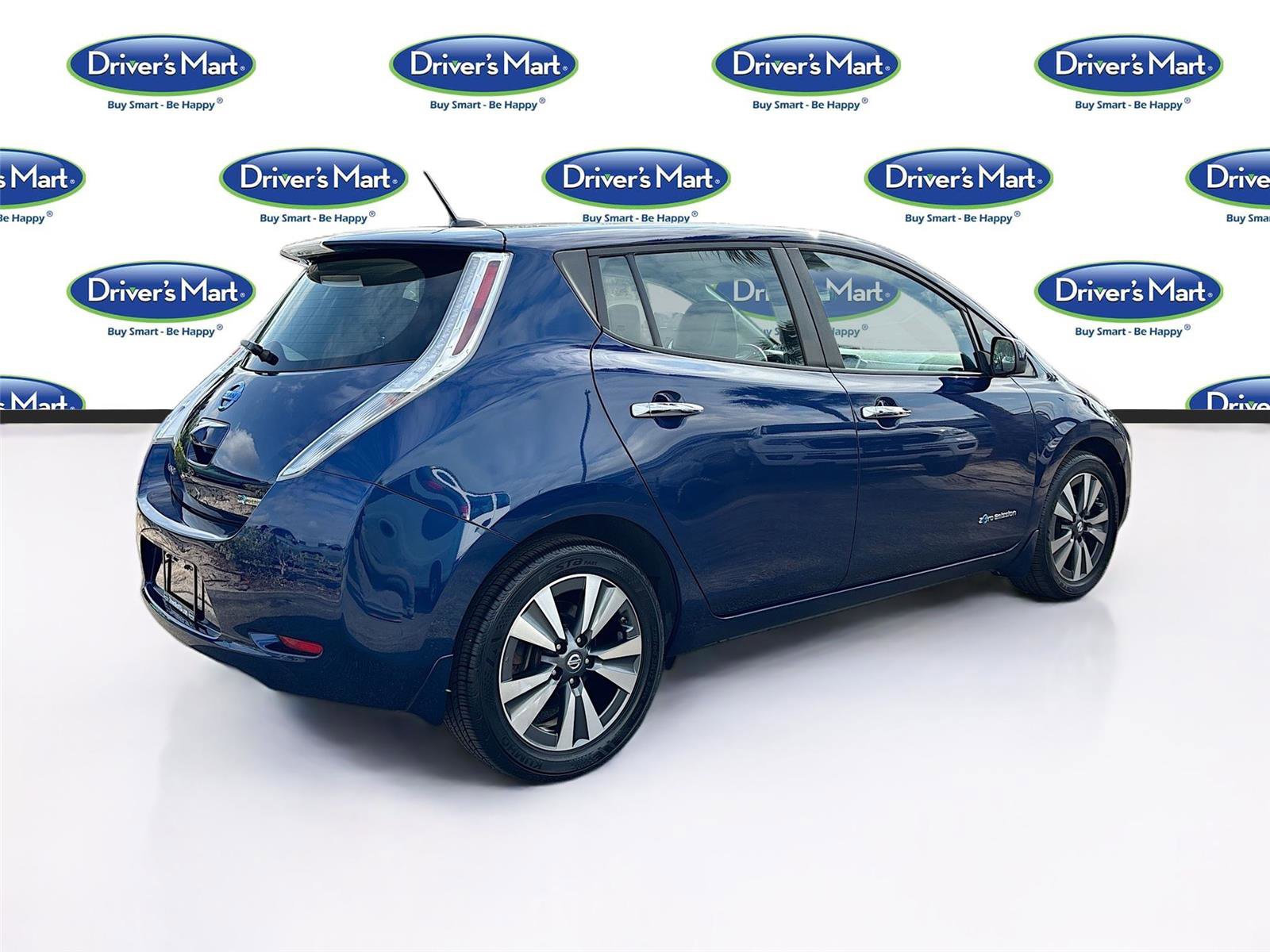 Used 2017 Nissan Leaf SL w/ Premium Package FWD image 7