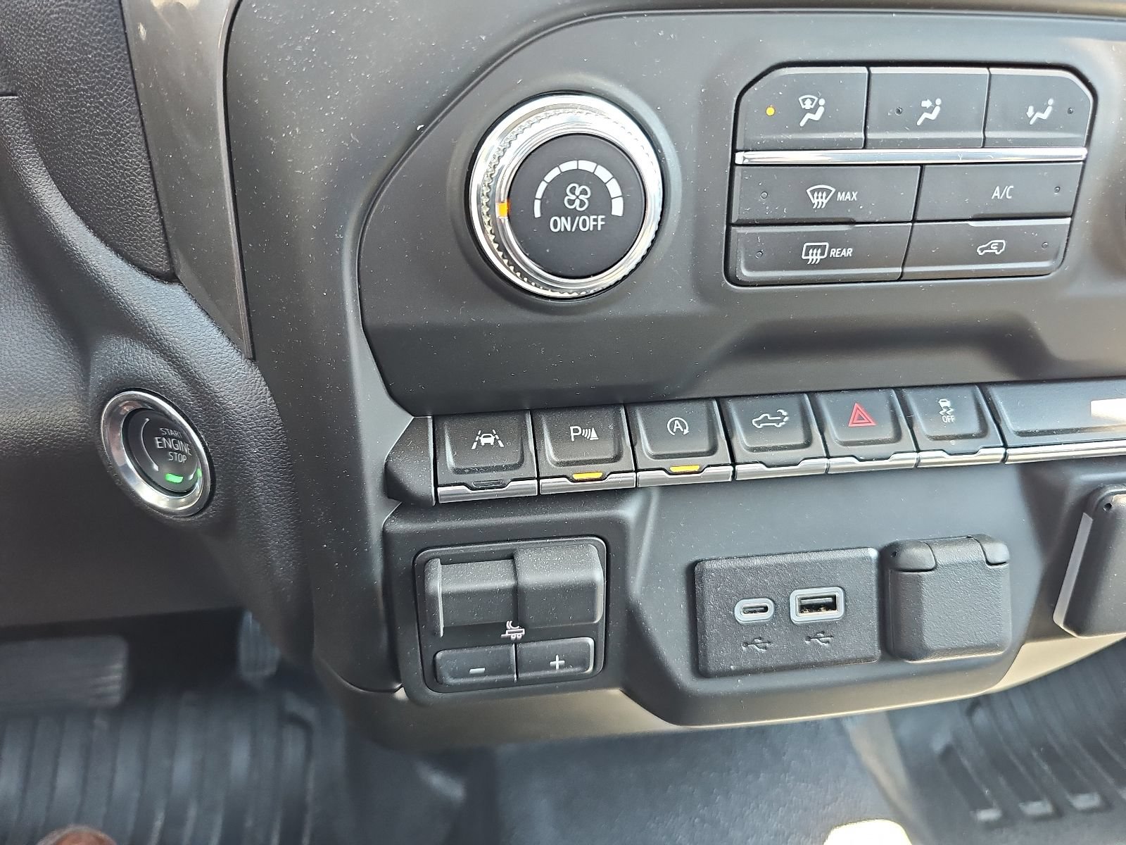 Used 2026 GMC Sierra 1500 Pro w/ Pro Value Package AWD/4WD image 23