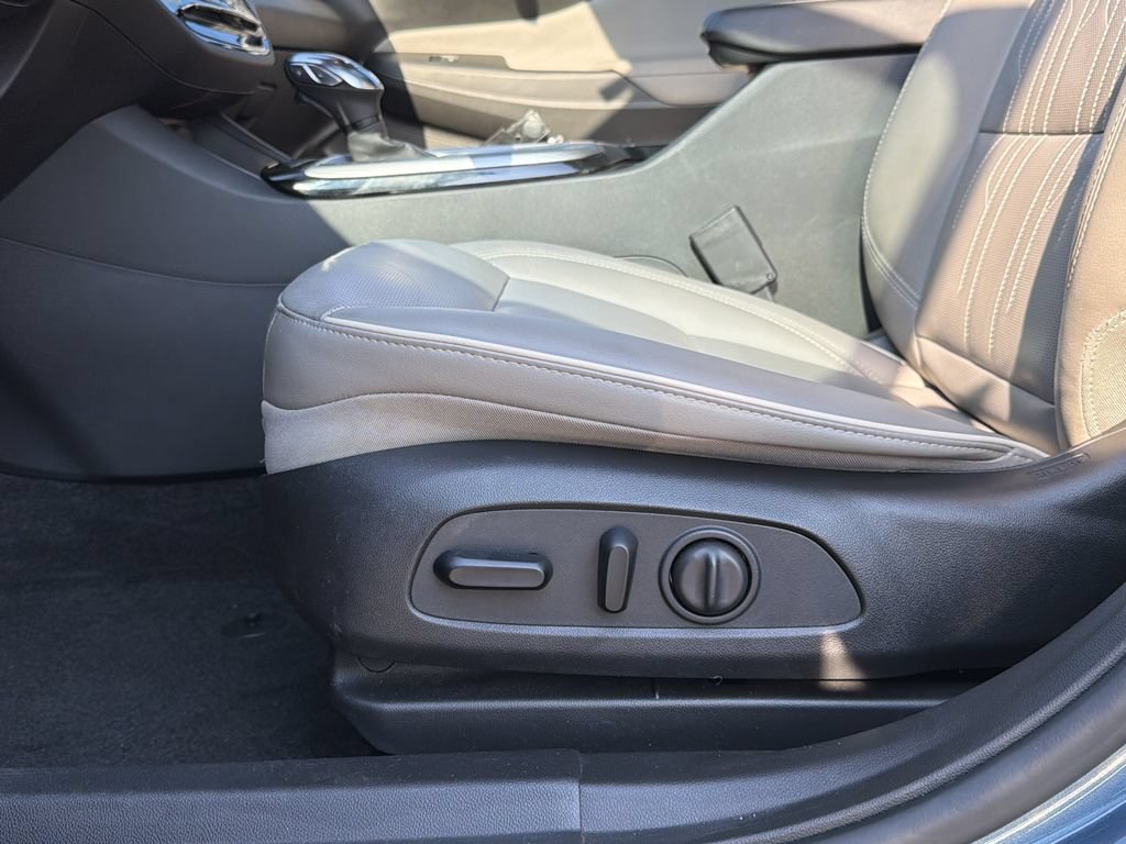 Used 2024 Buick Envista Avenir FWD image 22