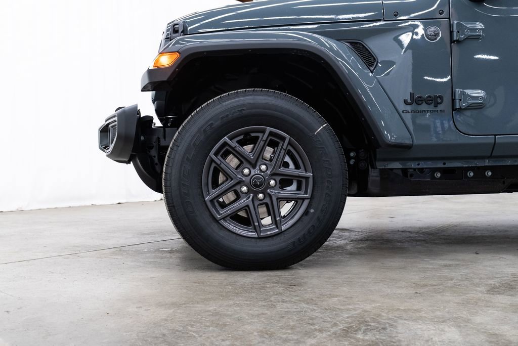 New 2026 Jeep Gladiator Sport AWD/4WD image 7