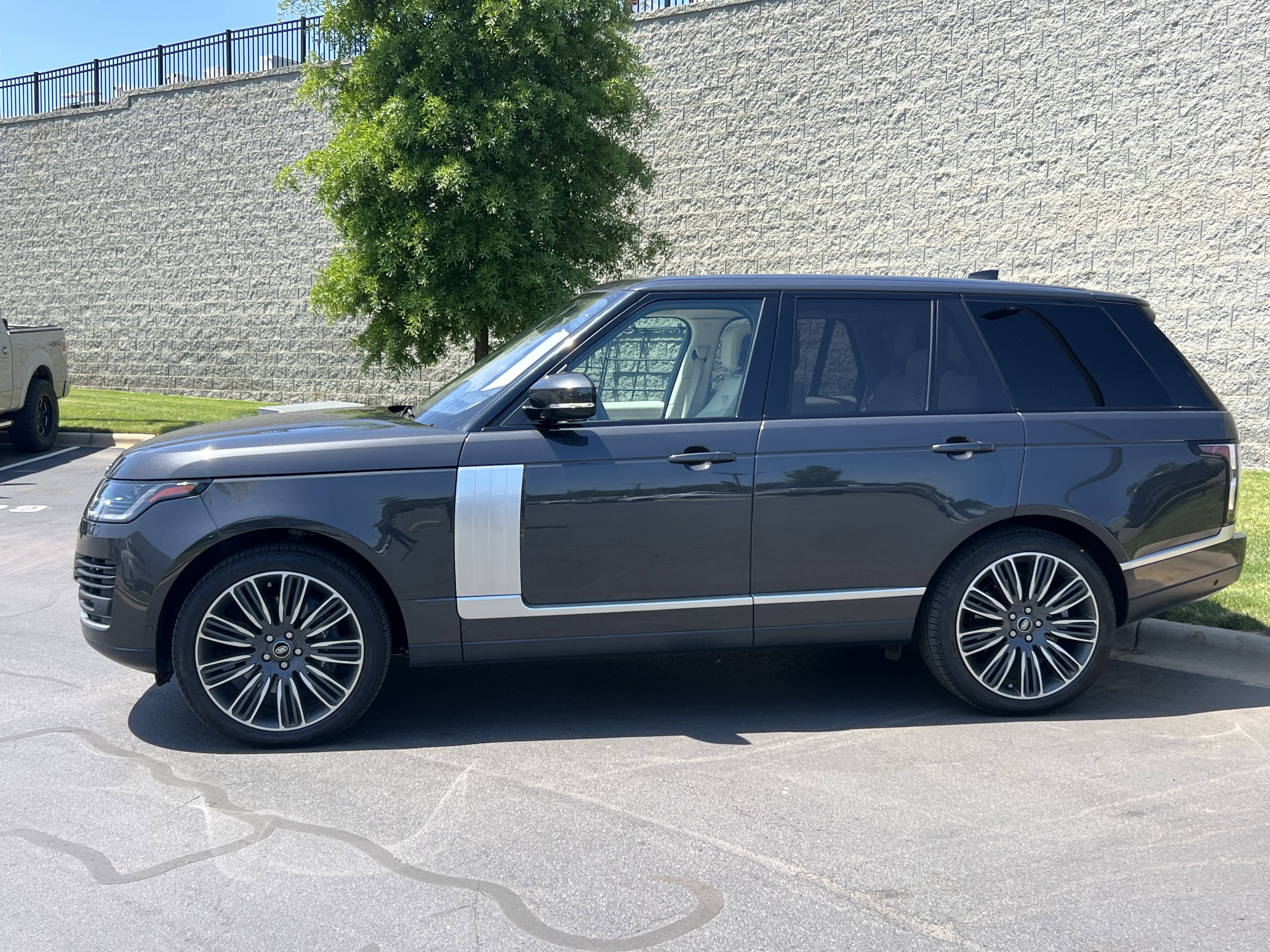 Certified 2022 Land Rover Range Rover Westminster Edition AWD/4WD image 4