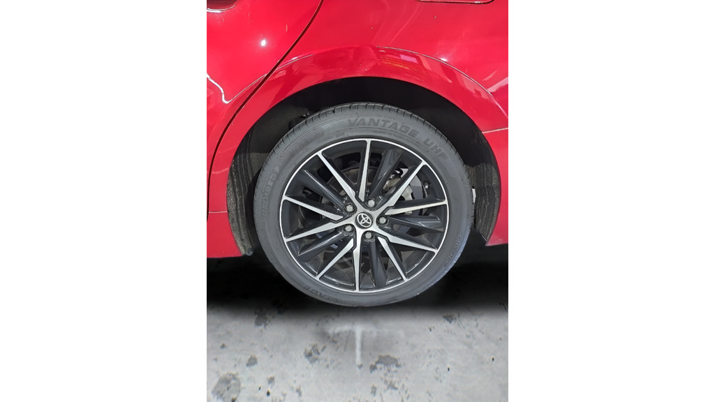 Used 2023 Toyota Camry SE FWD image 18