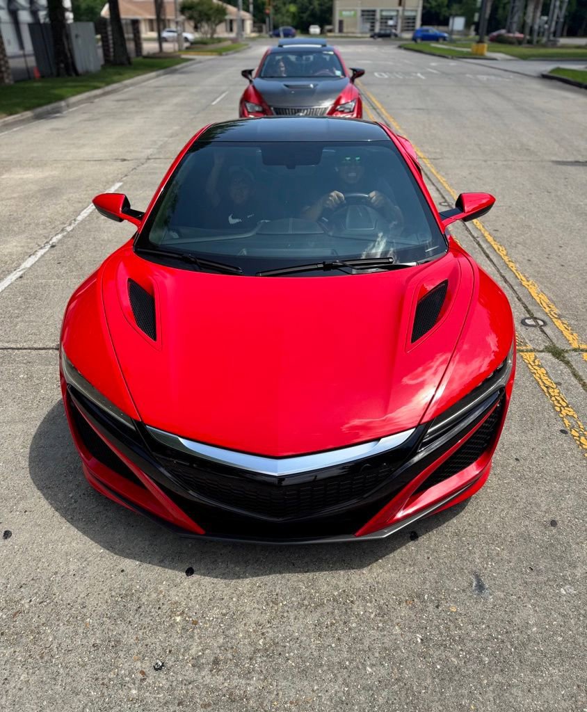 Used 2017 Acura NSX AWD/4WD image 4