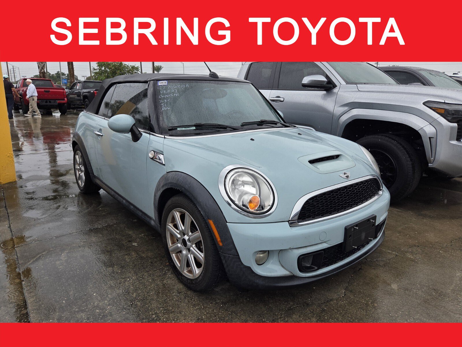 Used 2014 MINI Cooper S FWD image 1