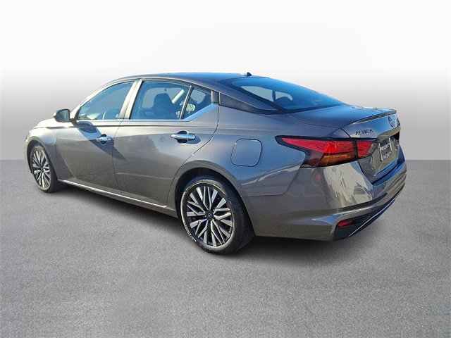 Used 2024 Nissan Altima 2.5 SV image 6