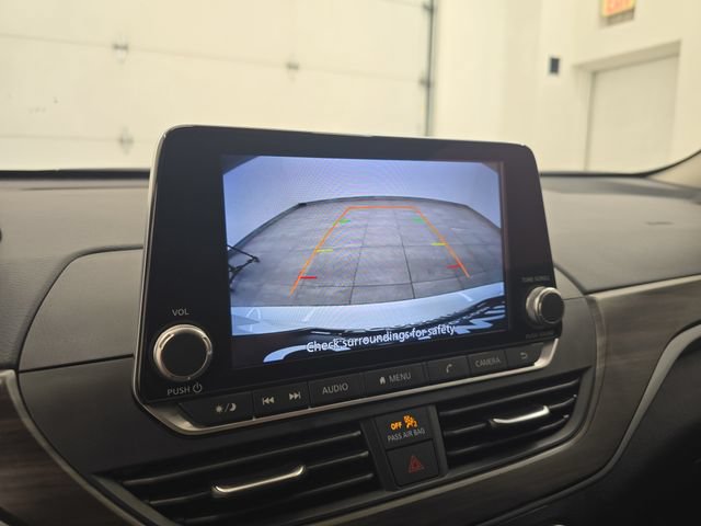 Used 2024 Nissan Altima 2.5 SV FWD image 22