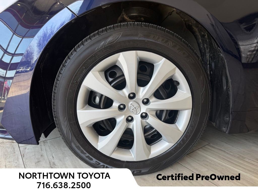 Used 2025 Toyota Corolla LE image 24