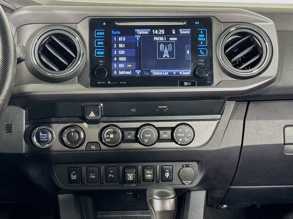 Used 2019 Toyota Tacoma TRD Off-Road w/ Technology Package AWD/4WD image 14