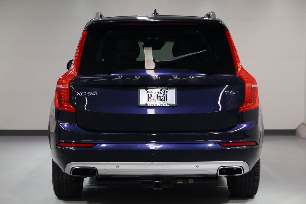 Used 2016 Volvo XC90 T6 Momentum image 2