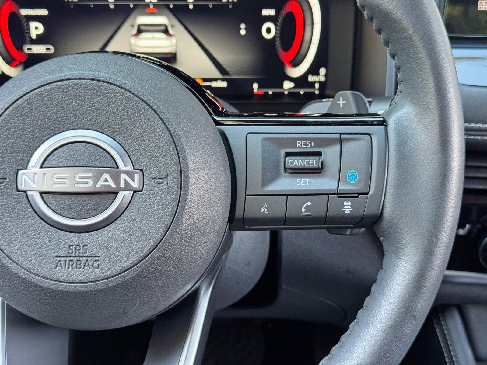 Used 2024 Nissan Rogue Platinum FWD image 21