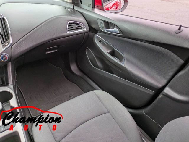 Used 2017 Chevrolet Cruze LS FWD image 19