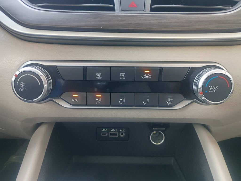 Used 2025 Nissan Altima 2.5 SV FWD image 4