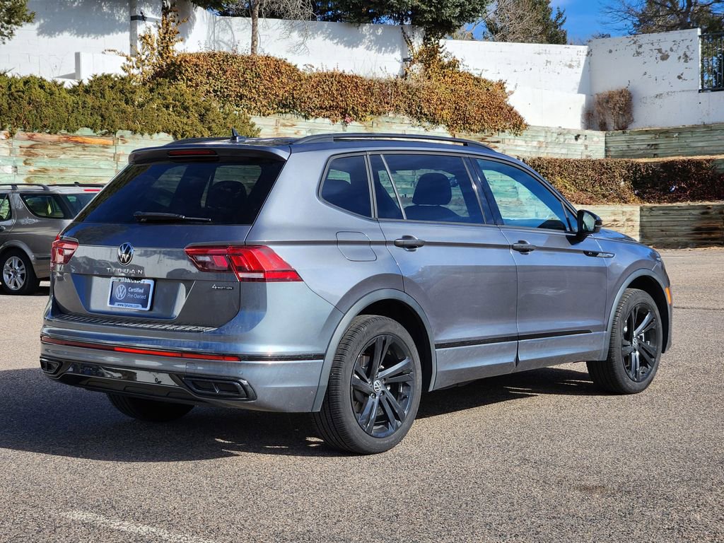 Certified 2024 Volkswagen Tiguan SE R-Line image 3