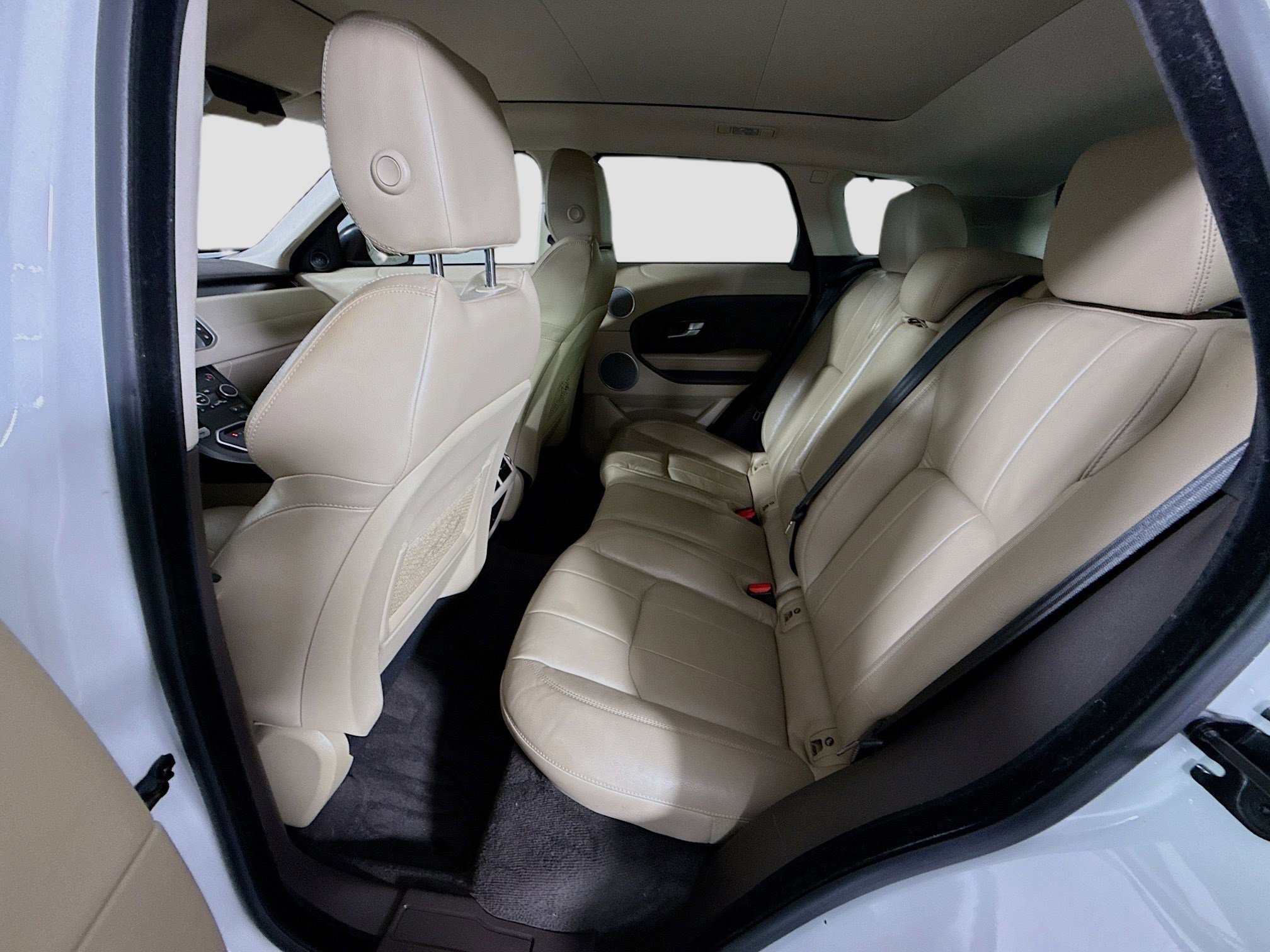 Used 2018 Land Rover Range Rover Evoque SE AWD/4WD image 25