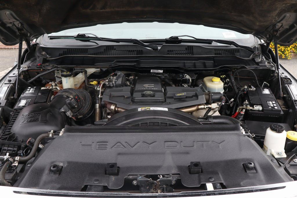 Used 2013 RAM 2500 Tradesman w/ Chrome Appearance Group image 12