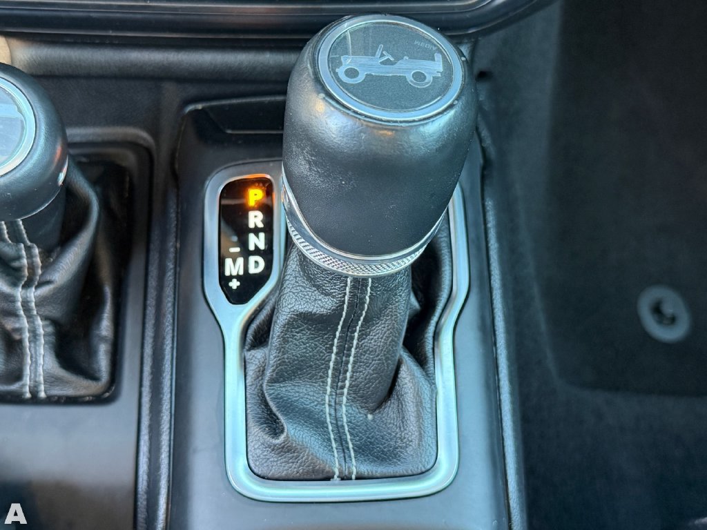 Used 2019 Jeep Wrangler Unlimited Sahara AWD/4WD image 29