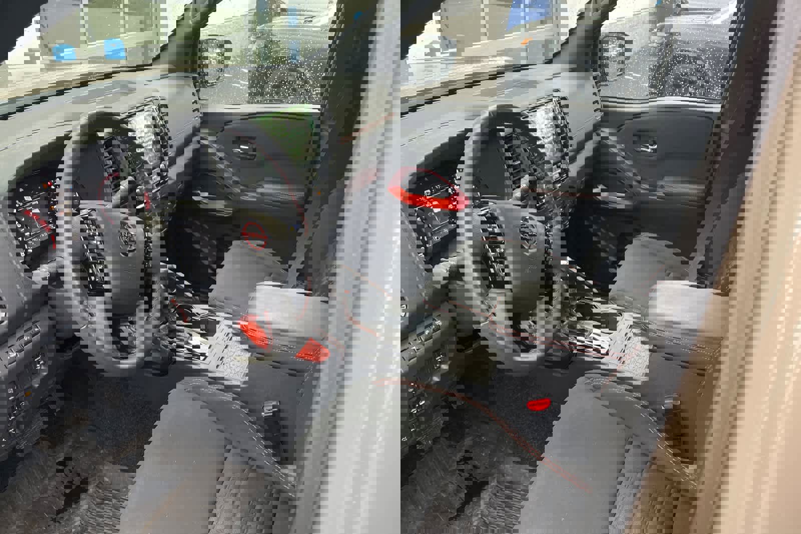 Used 2023 Nissan Frontier PRO-4X w/ Pro Convenience Package image 13