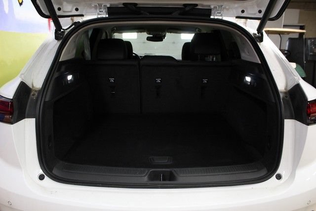 Certified 2023 Buick Envision Essence AWD/4WD image 5