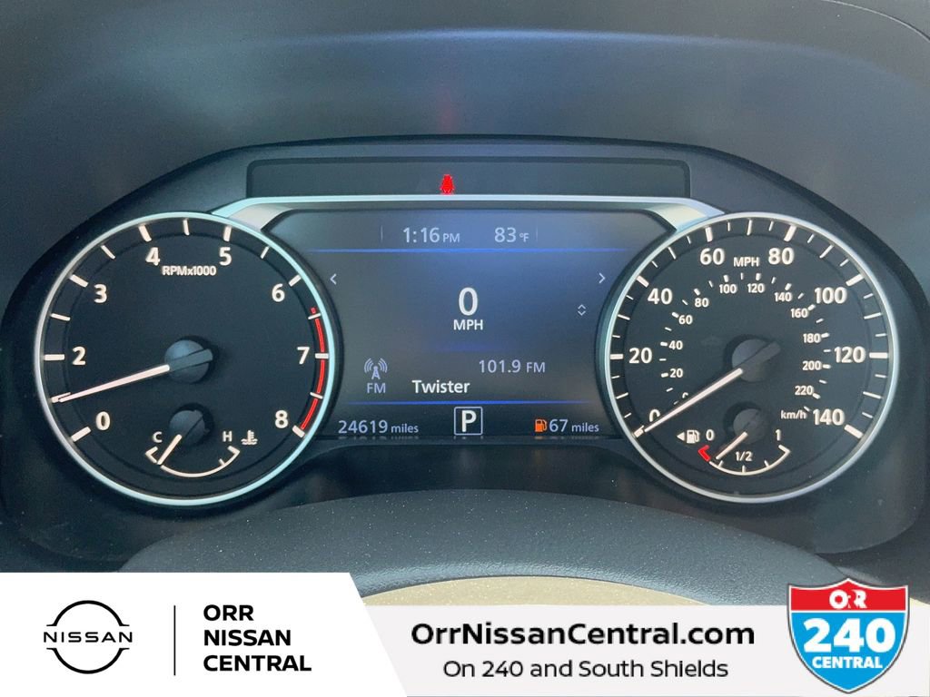 Used 2025 Nissan Altima 2.5 SV FWD image 21