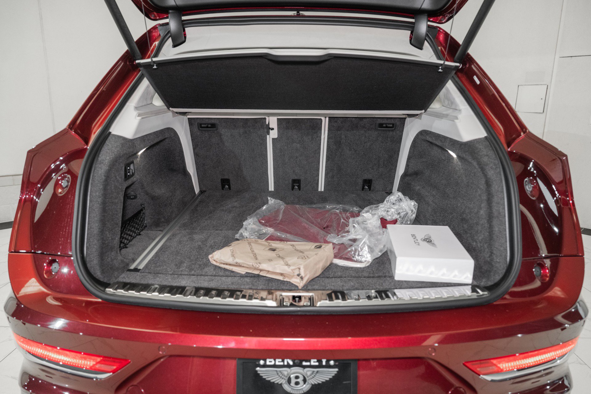 New 2025 Bentley Bentayga image 11